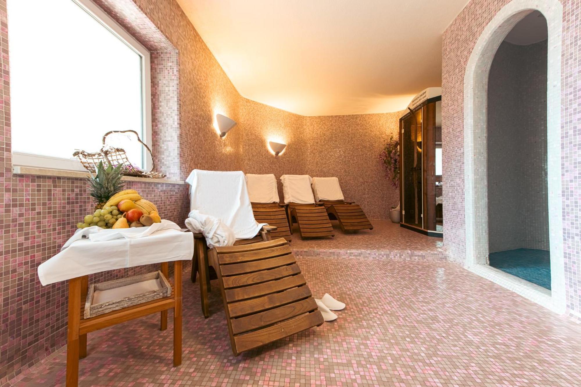Hotel Bacher Riva di Tures Exterior foto